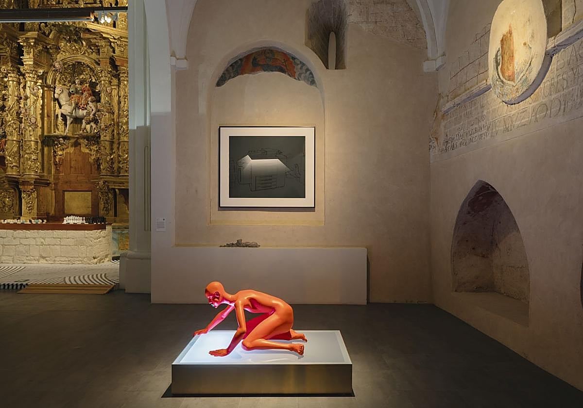 Imagen principal - Otras obras de la muestra 'Jaque'. 