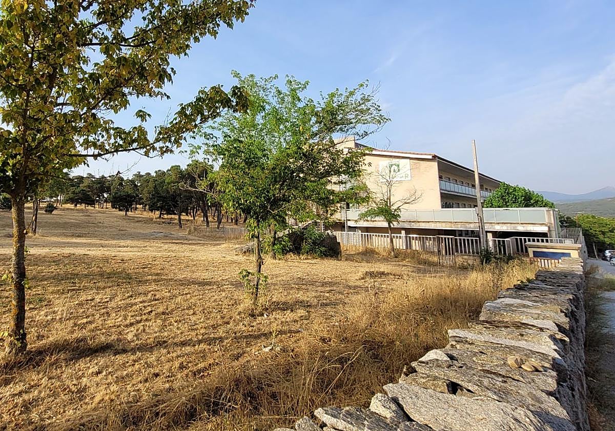 Parcela donde se construirá el centro de salud de El Espinar.