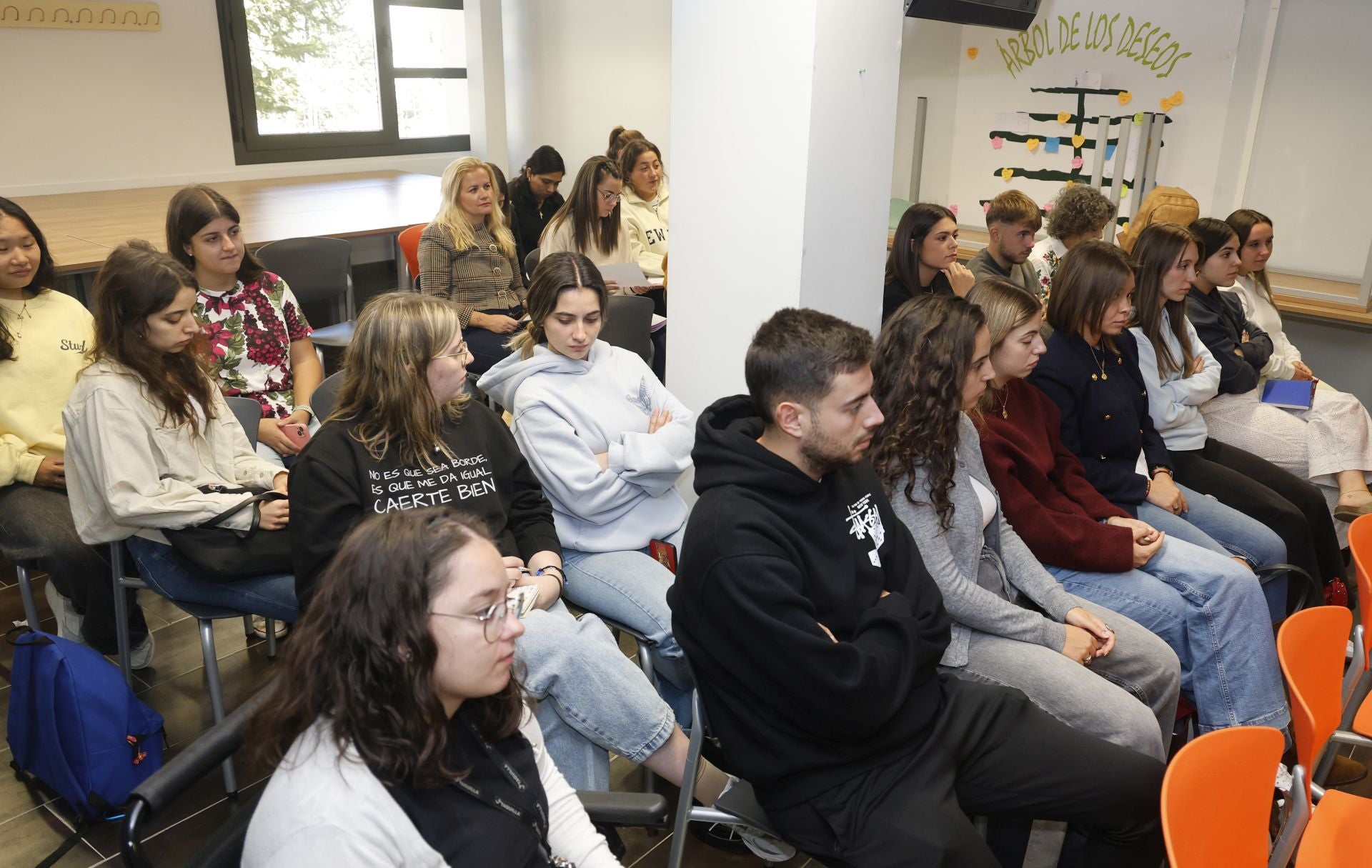 &#039;Magnicidios. Dar en la cabeza&#039; invita a la reflexión en el campus