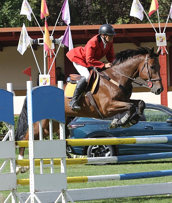 Imagen secundaria 2 - Vicente Garrido, campeón absoluto de Salto de Castilla y León 2025
