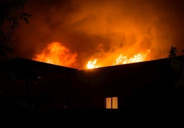 Un quemado y dos bomberos atendidos tras un incendio en una nave de Ciudad Rodrigo
