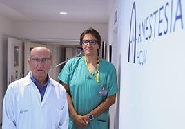 Eduardo Tamayo y Rodrigo Poves, codirectores de las jornadas de Biocritic y, respectivamente, catedrático de Anestesia de la Facultad de Medicina de Valladolid y jefe del Servicio de Anestesia y Reanimación del Hospital Clínico Universitario de Valladolid.