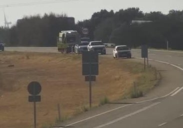 Herido tras dar varias vueltas de campana con su coche en la A-6