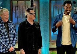 La banda de punk The Offspring y el exjugador de la NBA Scottie Pippen.