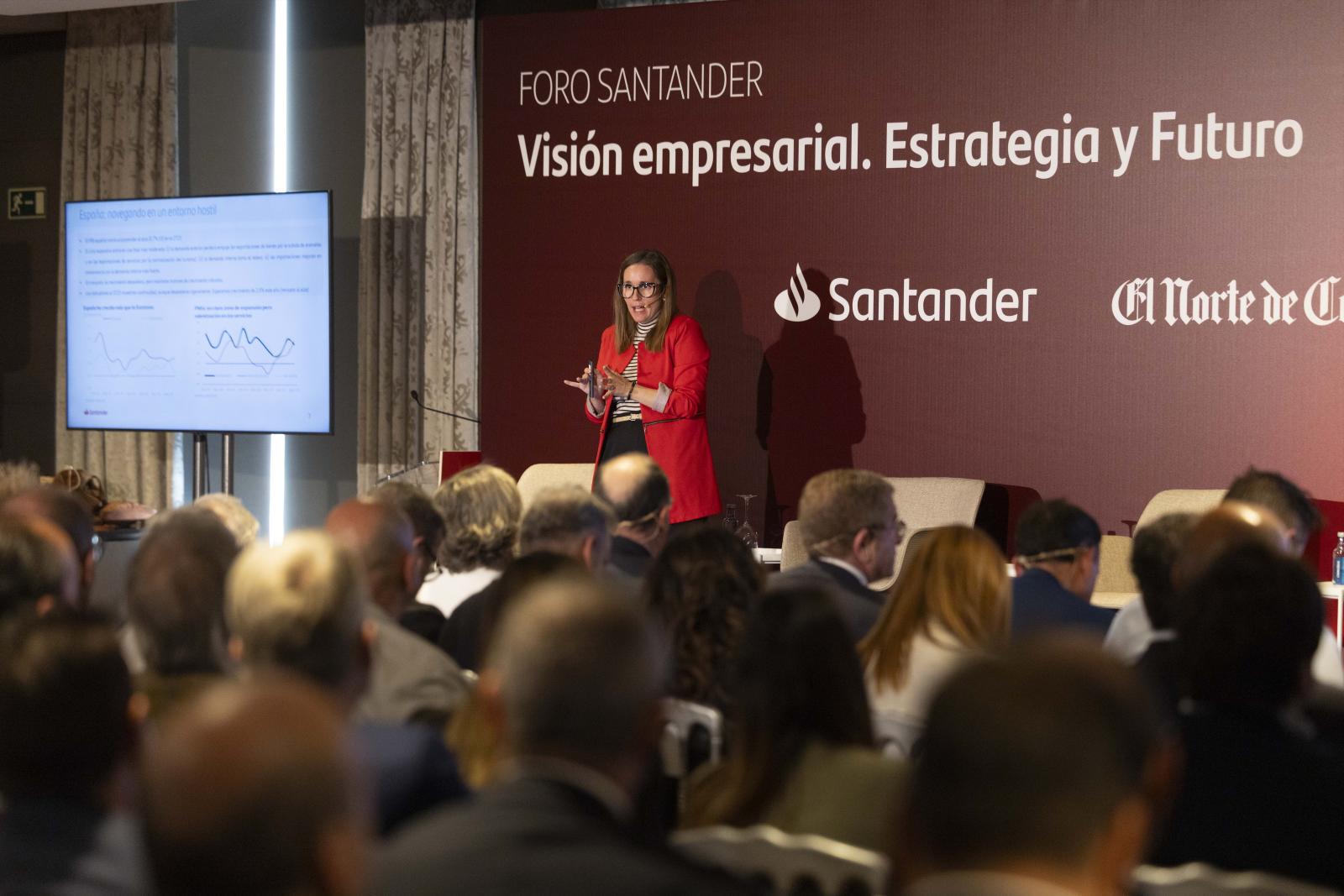 Asistentes al Foro Santander &#039;Visión empresarial, estrategia y futuro&#039;