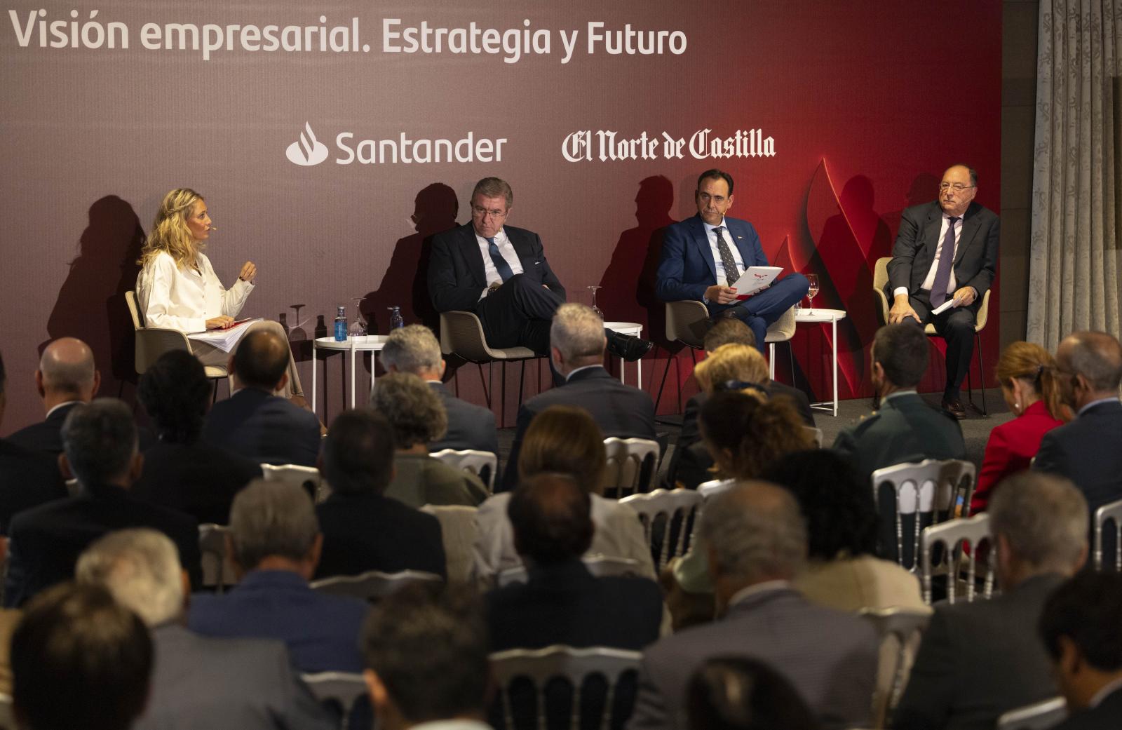 Asistentes al Foro Santander &#039;Visión empresarial, estrategia y futuro&#039;