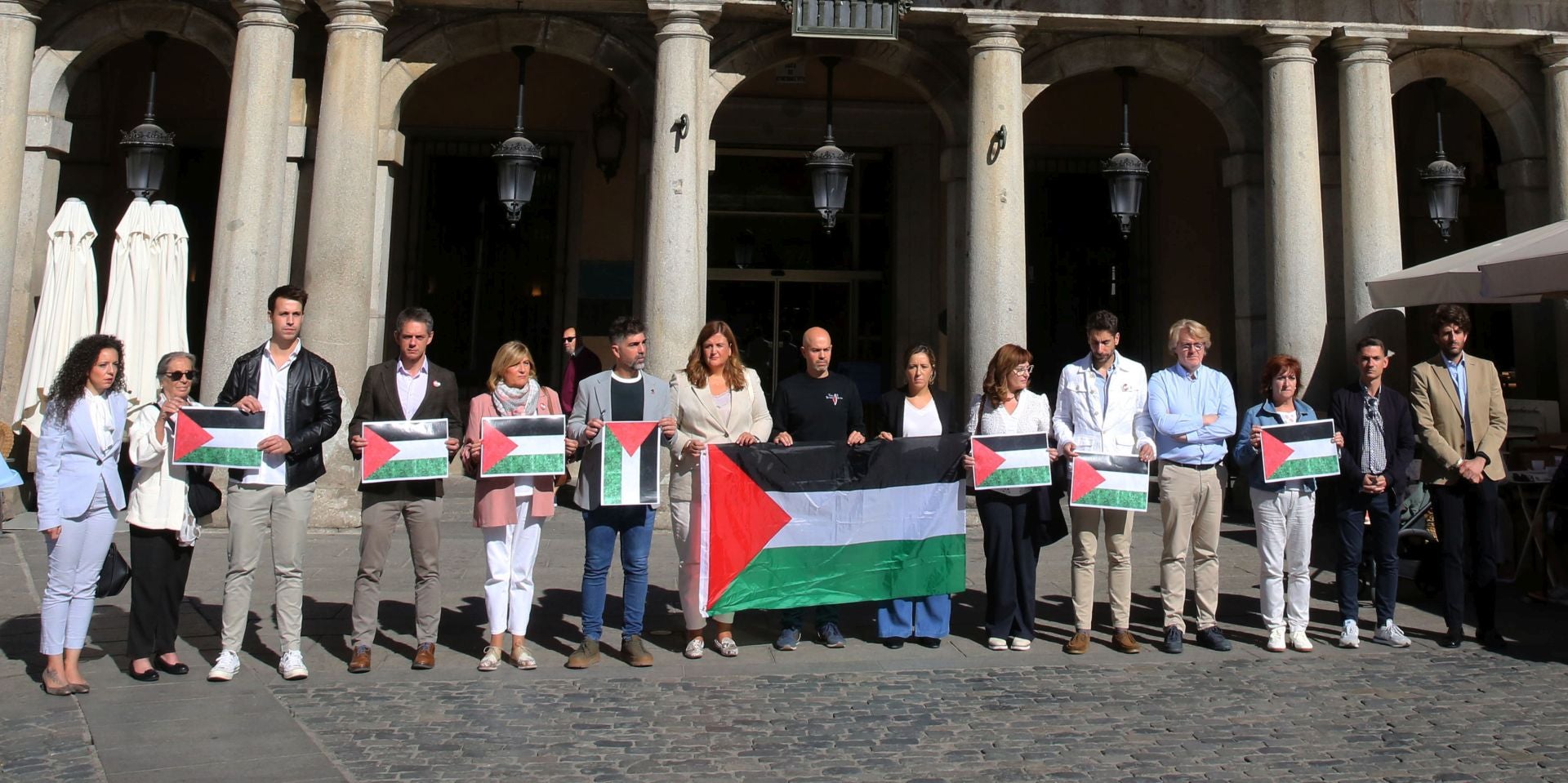 El pleno del Ayuntamiento de Segovia, en imágenes