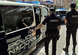 Los sospechosos fueron detenidos por la Policía Nacional.