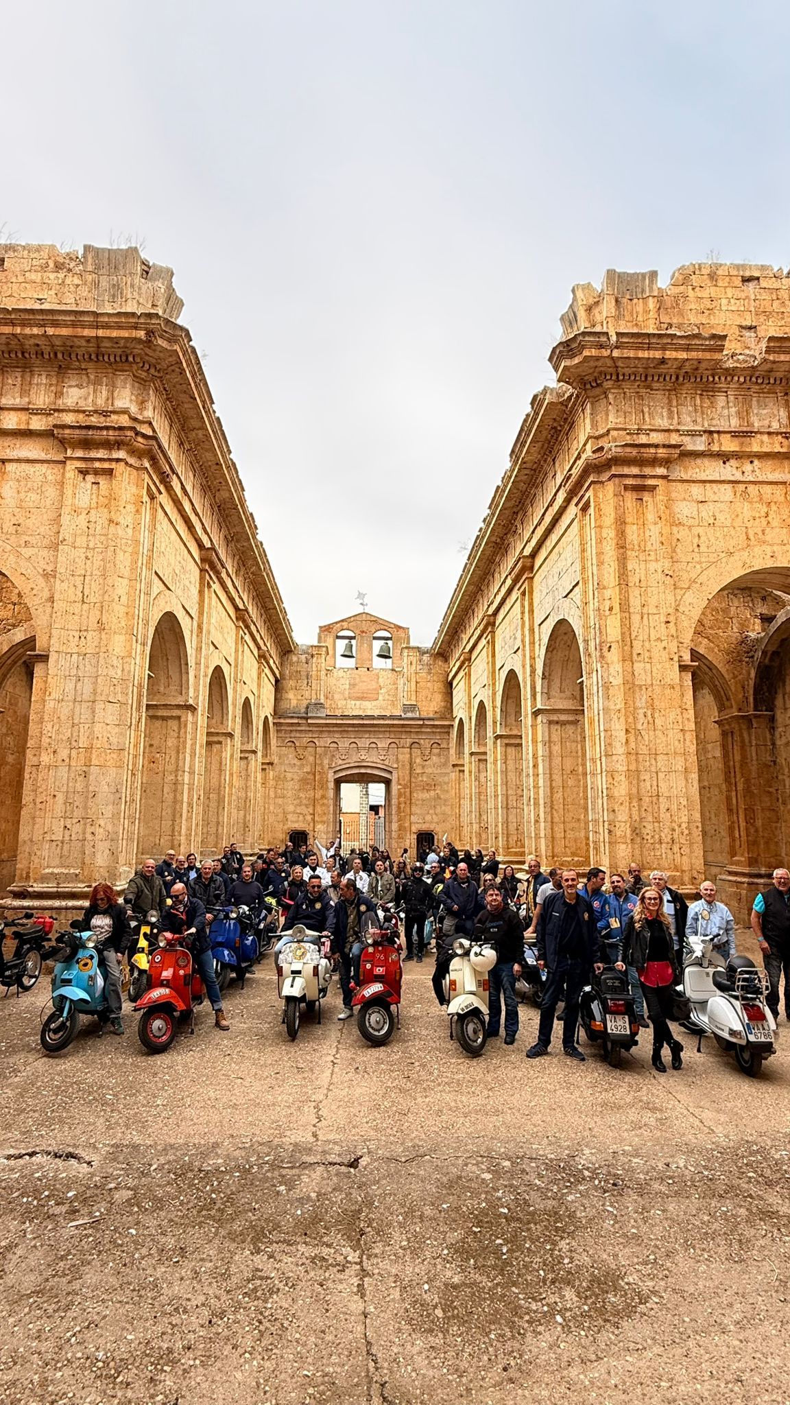 Así ha transcurrido la ruta de scooters y vespas por la provincia