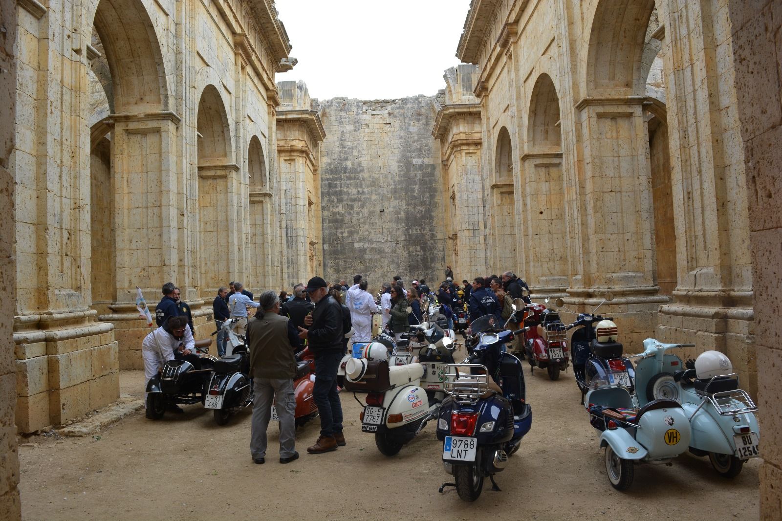 Así ha transcurrido la ruta de scooters y vespas por la provincia