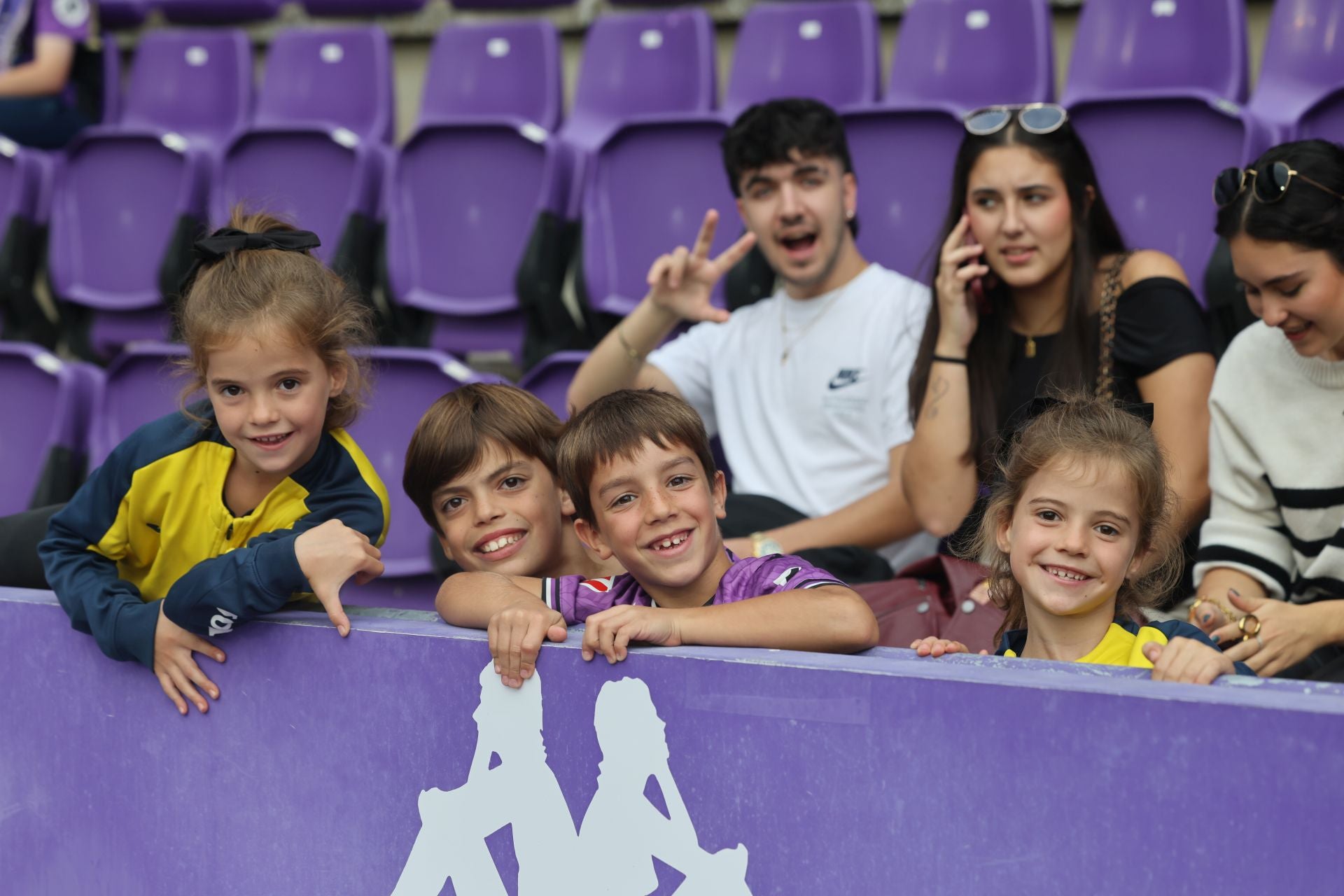 Búscate en la grada del Real Valladolid-Cultural Leonesa 3/4