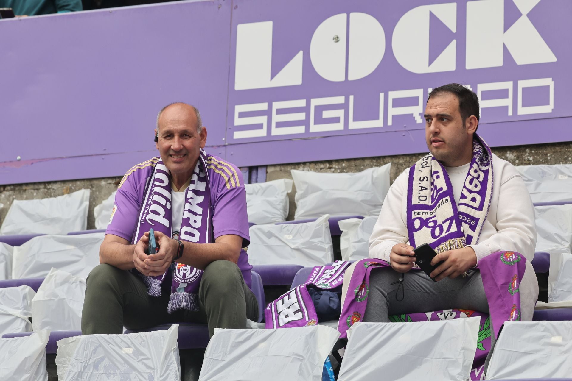 Búscate en la grada del Real Valladolid-Cultural Leonesa 3/4