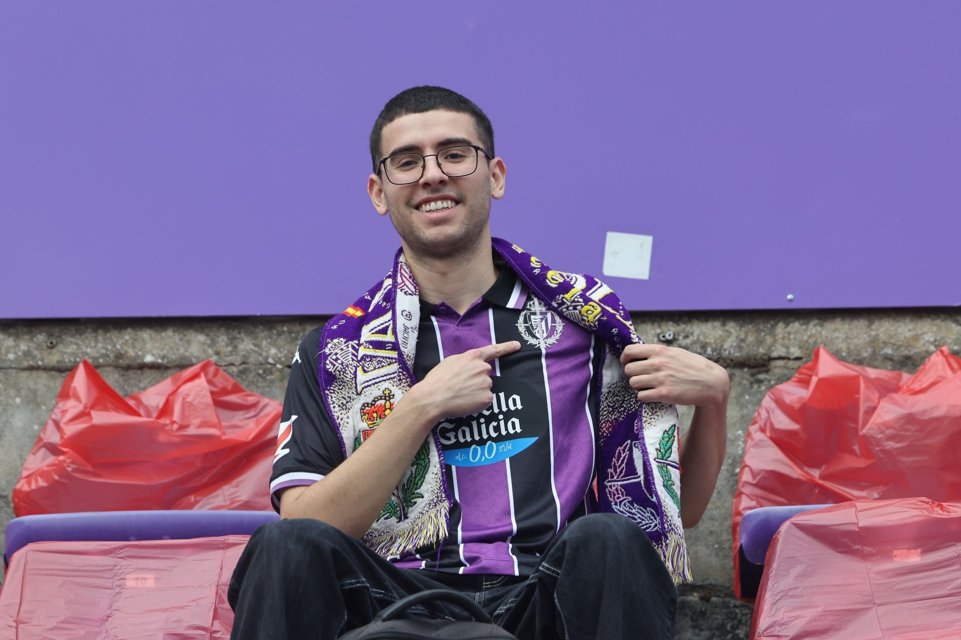 Búscate en la grada del Real Valladolid-Cultural Leonesa 4/4
