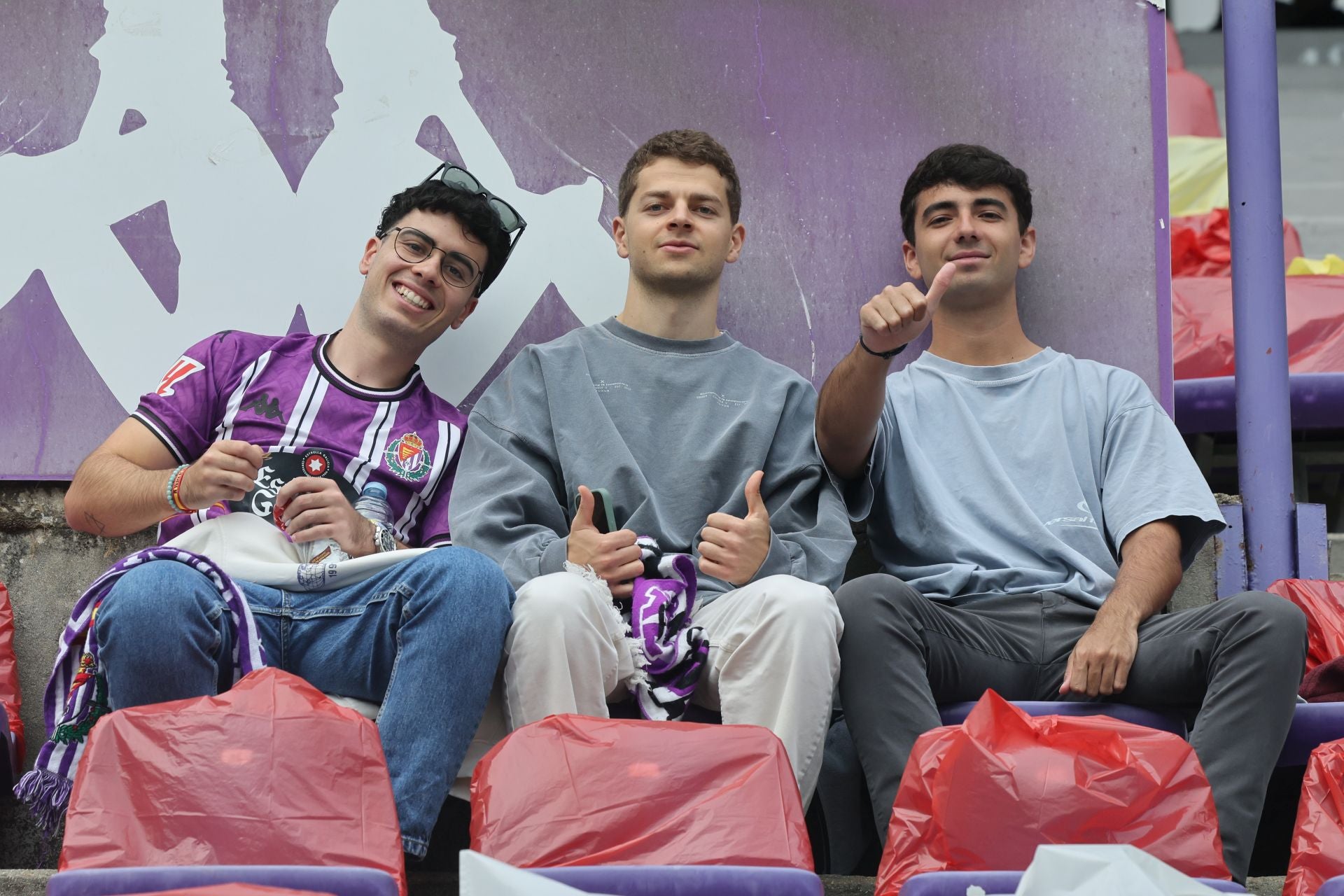 Búscate en la grada del Real Valladolid-Cultural Leonesa 4/4