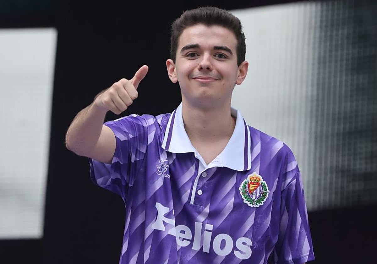 Búscate en la grada del Real Valladolid-Cultural Leonesa 4/4