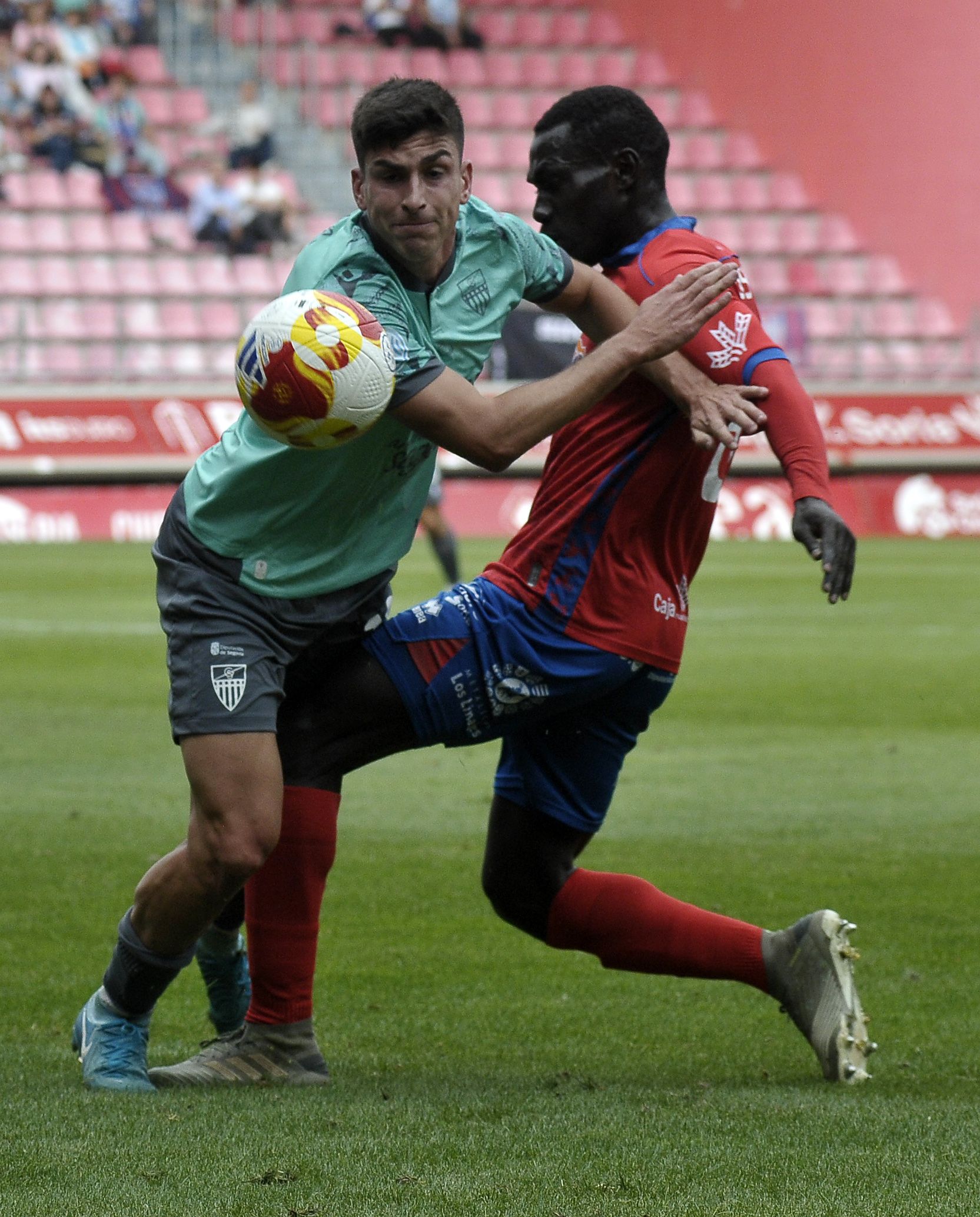 La derrota de la Segoviana en Soria, en imágenes