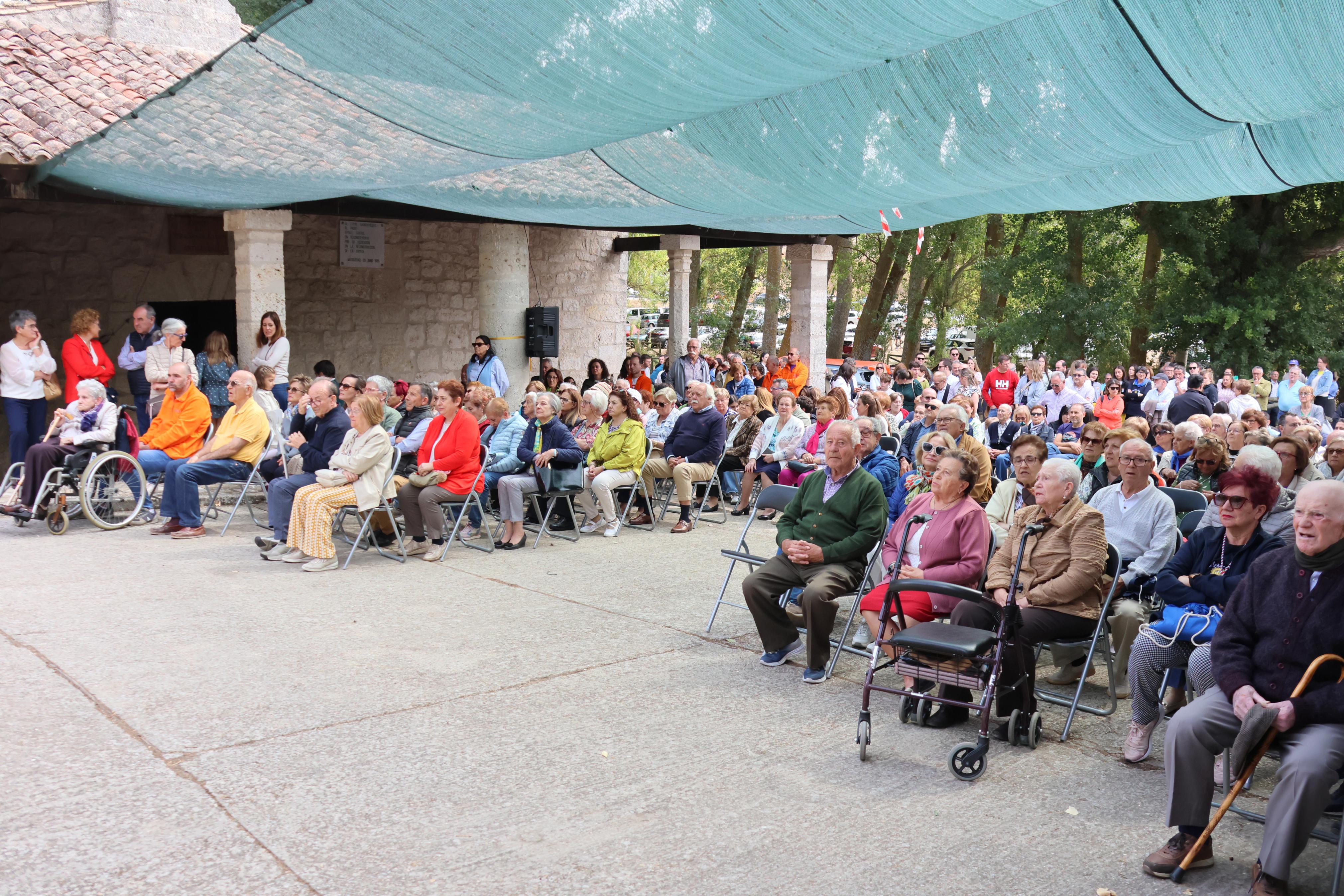 Antigüedad se rinde a la Virgen de Garón