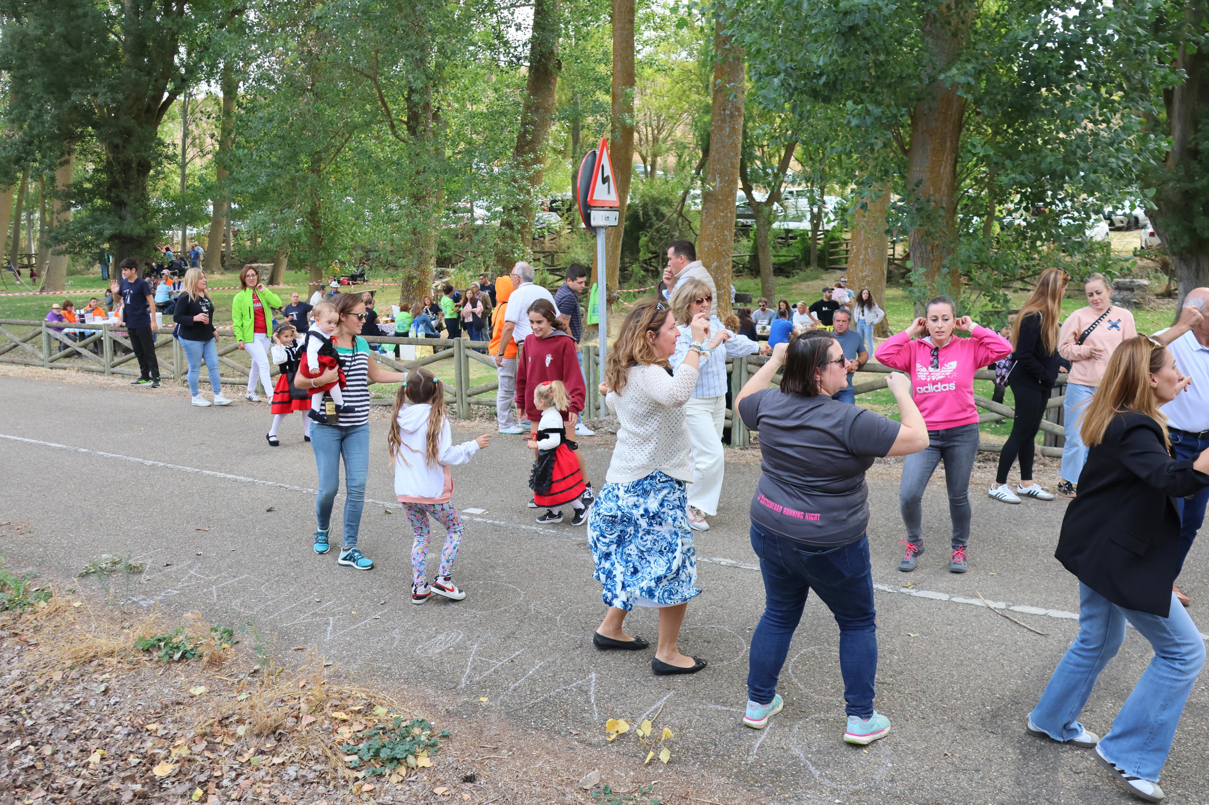 Antigüedad se rinde a la Virgen de Garón