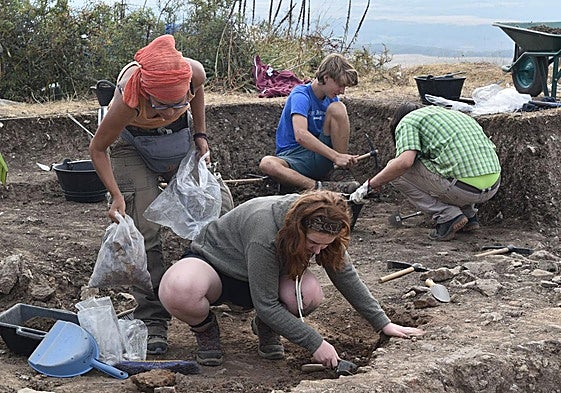 Trabajos arqueológicos en Monte Bernorio.