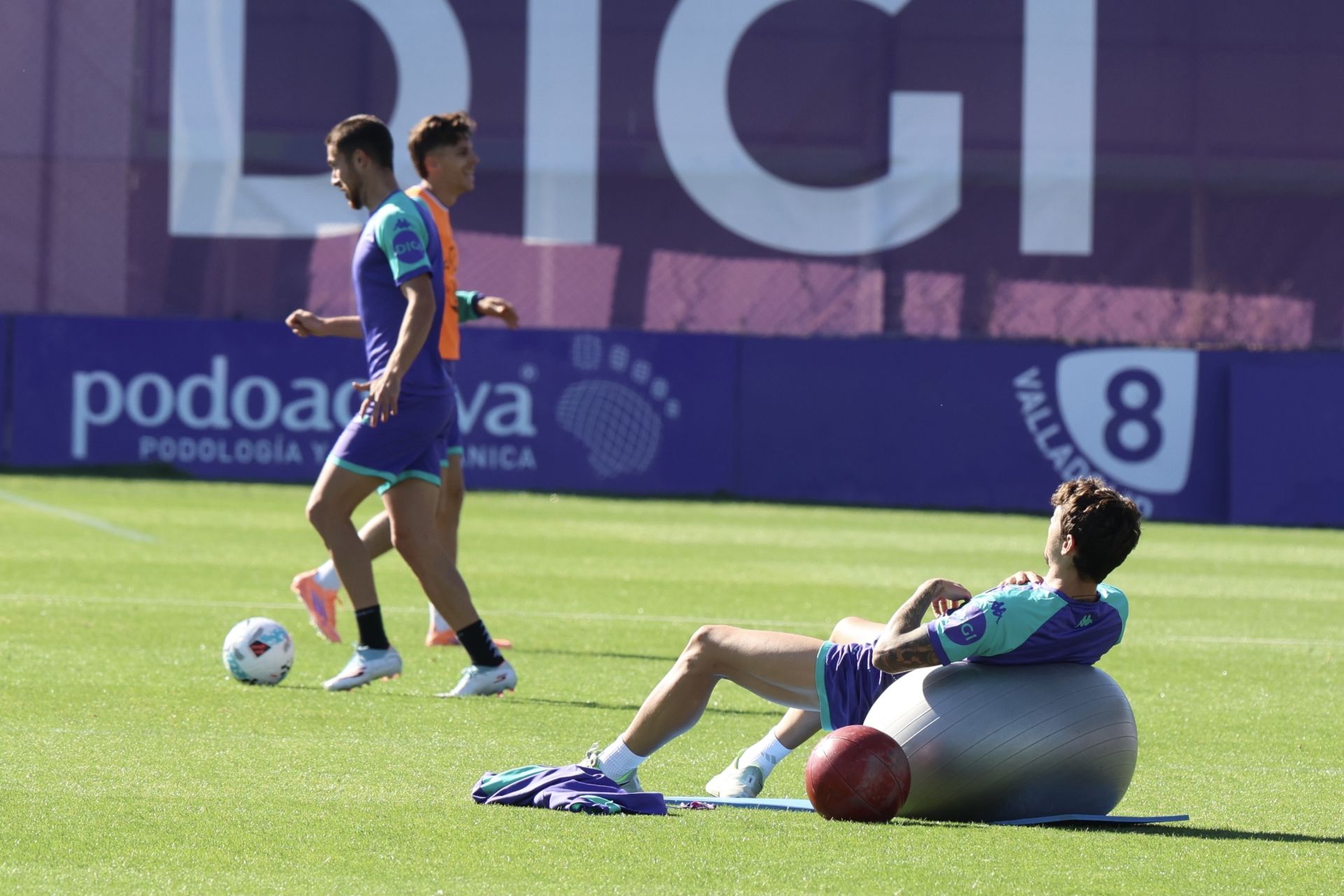 El entrenamiento tras la derrota ante la Cultural, en imágenes