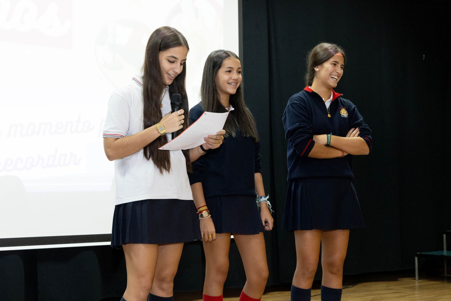 Las imágenes de la jubilación de &#039;Sela&#039;, el alma del colegio Huelgas Reales