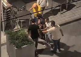 Pelea en la calle Gutiérrez Mellado de la localidad de Tordesillas.