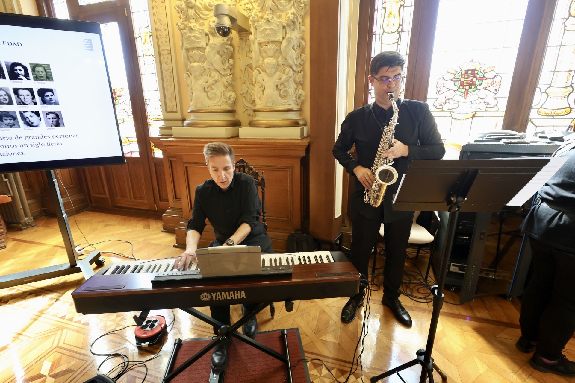 El homenaje a los centenarios de Valladolid, en imágenes