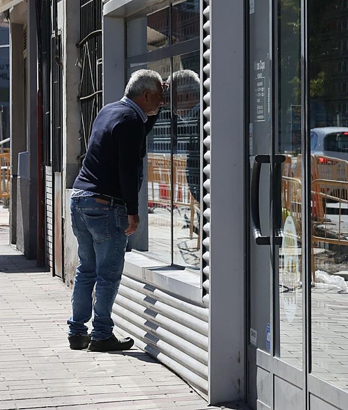 Imagen secundaria 2 - Vacían el concesionario de Motos Copa mientras el número de afectados supera la treintena