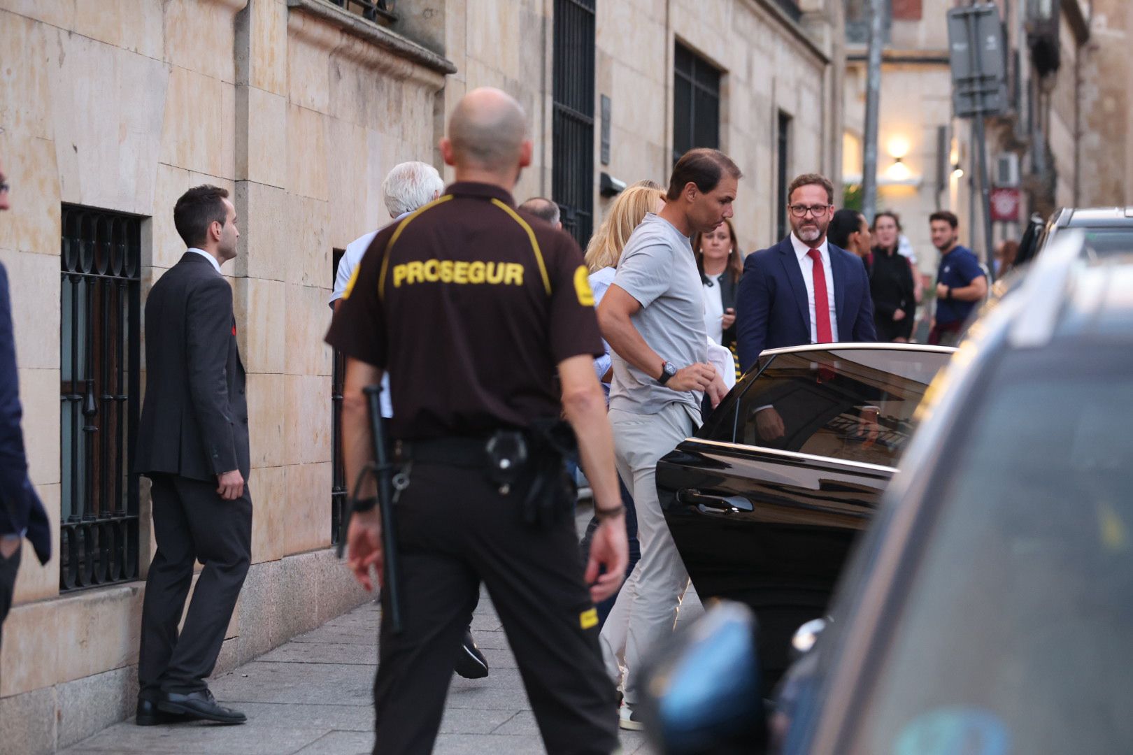 La llegada de Rafa Nadal a Salamanca, en imágenes