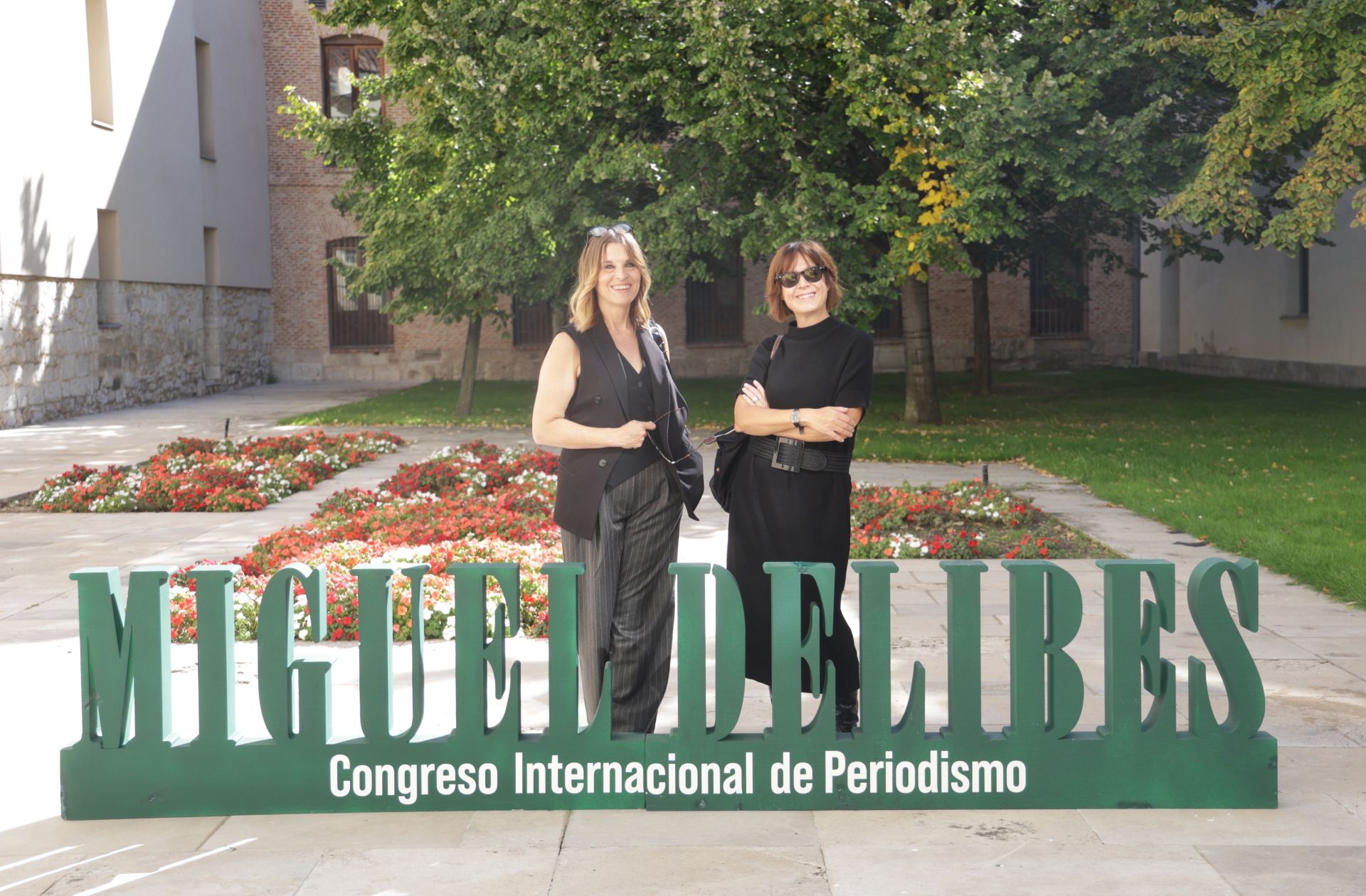 Luz Sánchez Mellado, periodista de El País y Rosa Palo, columnista de Vocento.