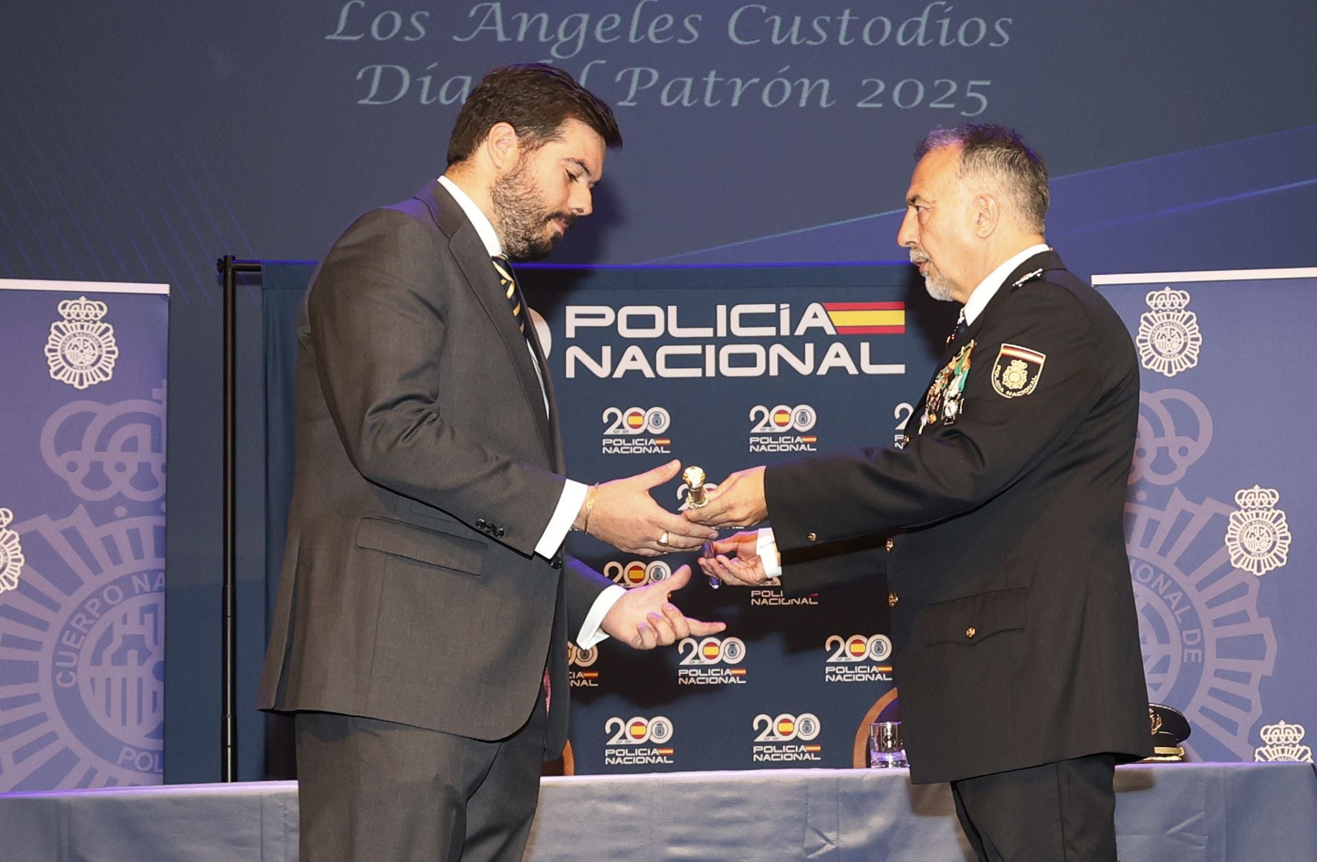 La Policía honra a sus patronos