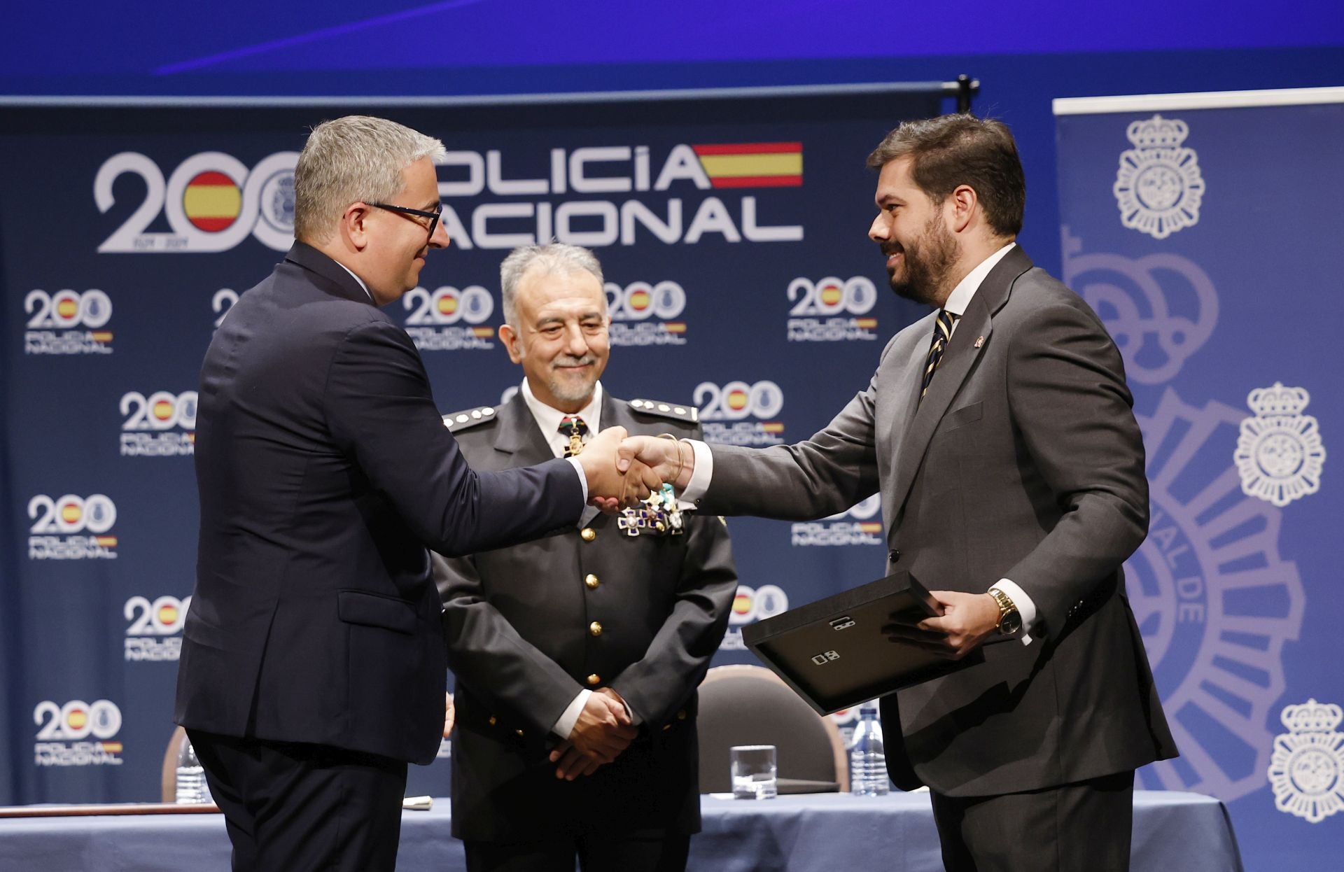 La Policía honra a sus patronos