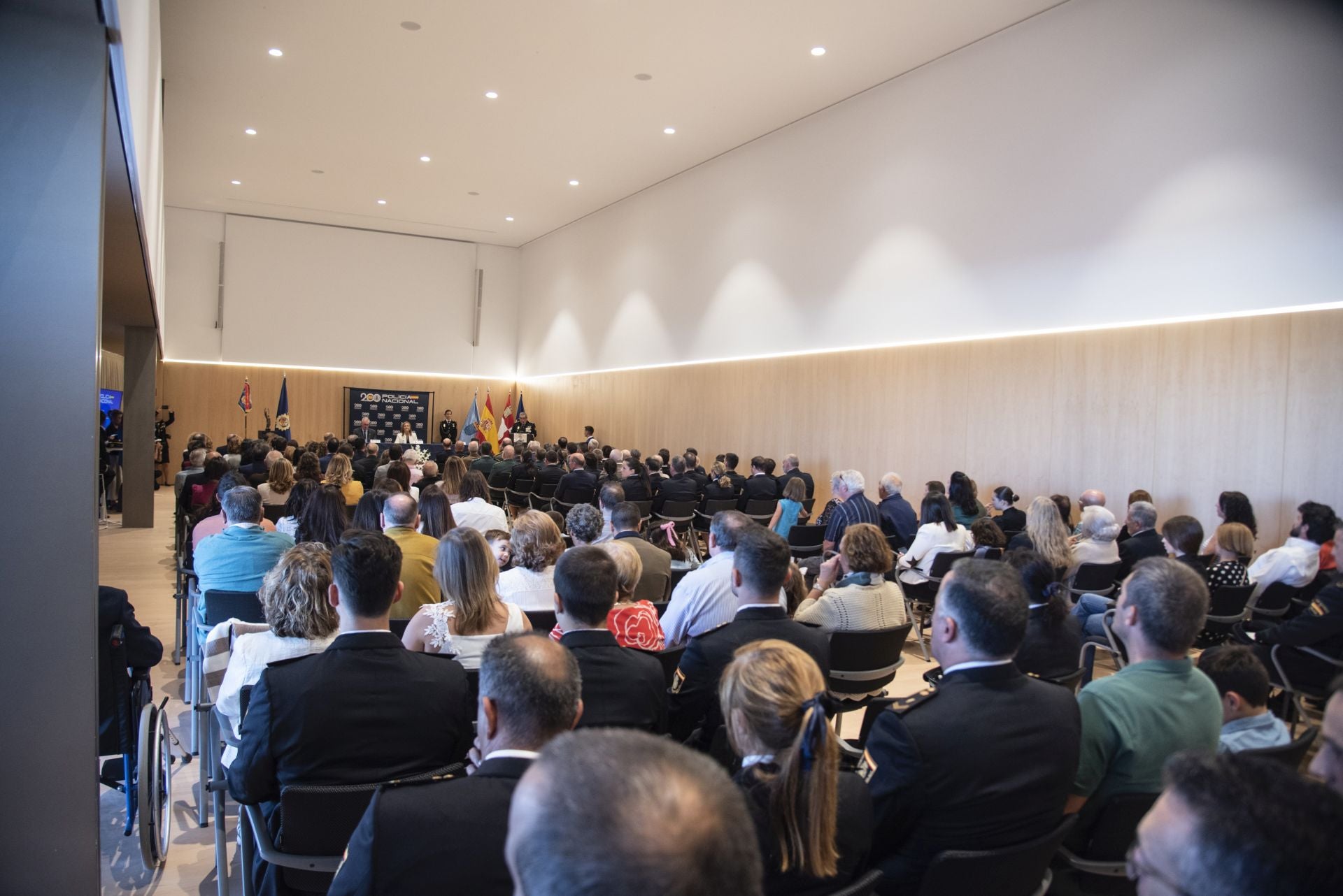 Segovia arropa a la Policía Nacional en su festividad