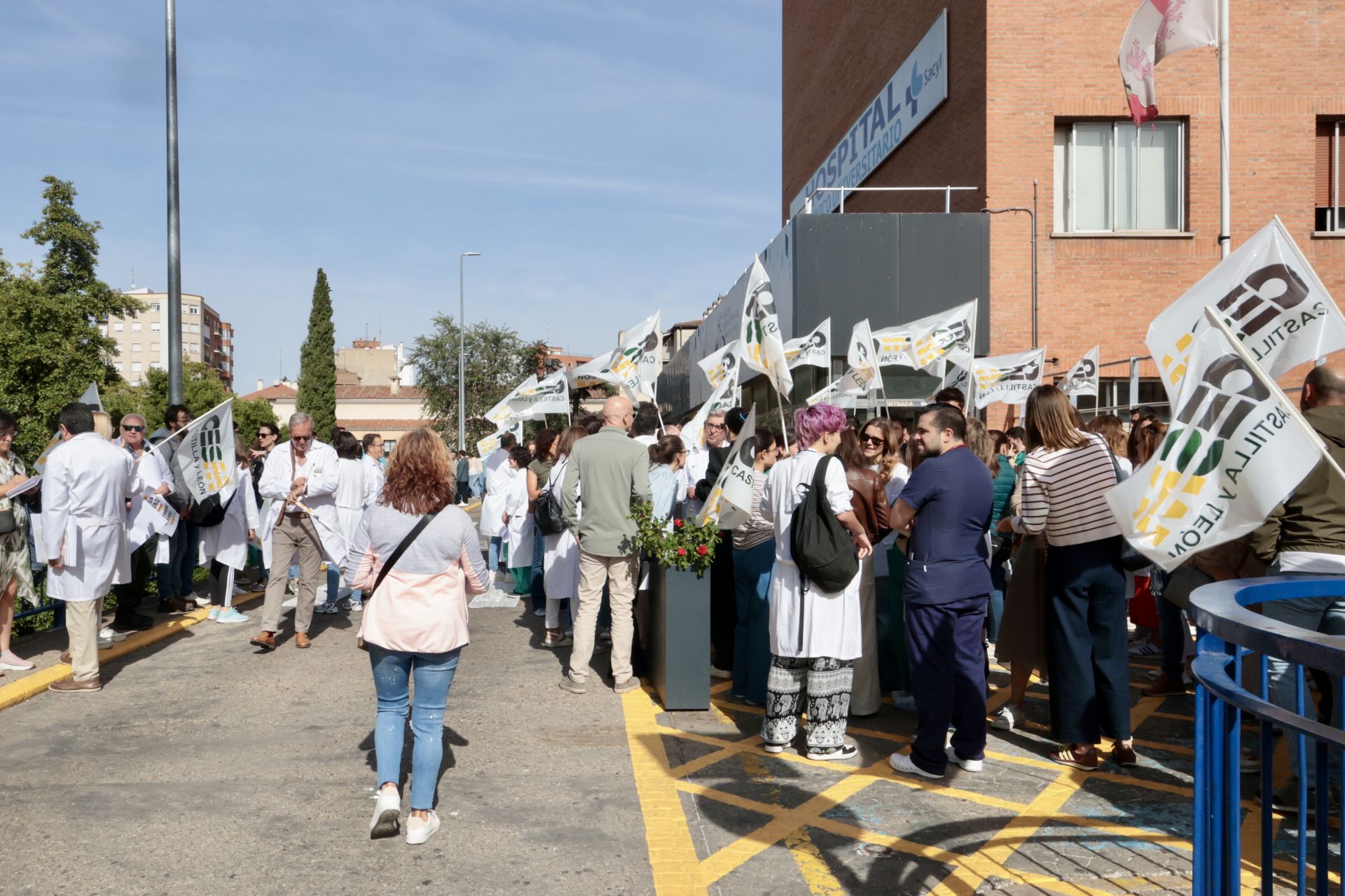 Las imágenes de la protesta de médicos contra el Estatuto Marco