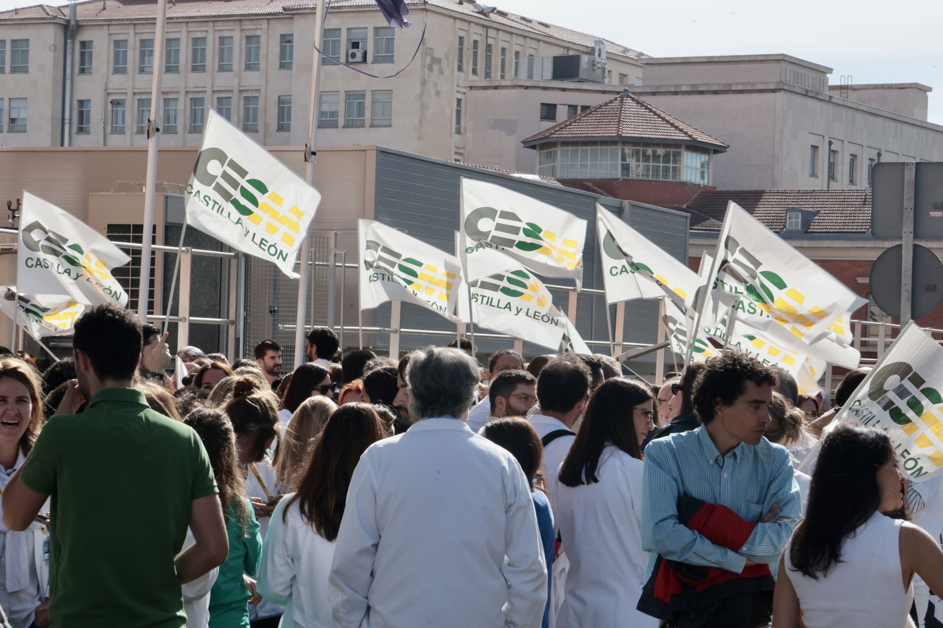 Las imágenes de la protesta de médicos contra el Estatuto Marco