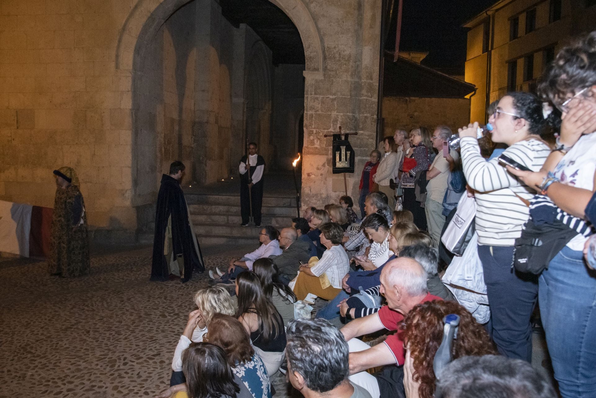 Las horas previas a la proclamación de Isabel, en imágenes