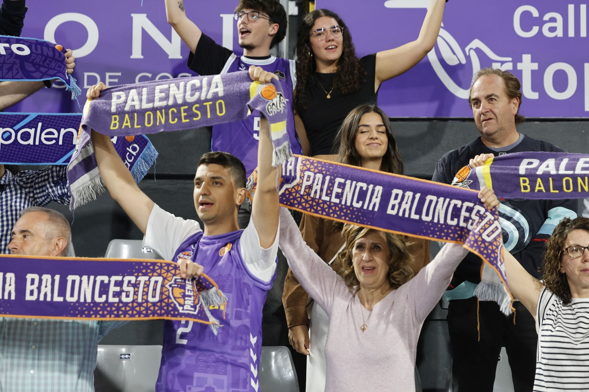 Búscate en las gradas del Súper Agropal Palencia-Cartagena