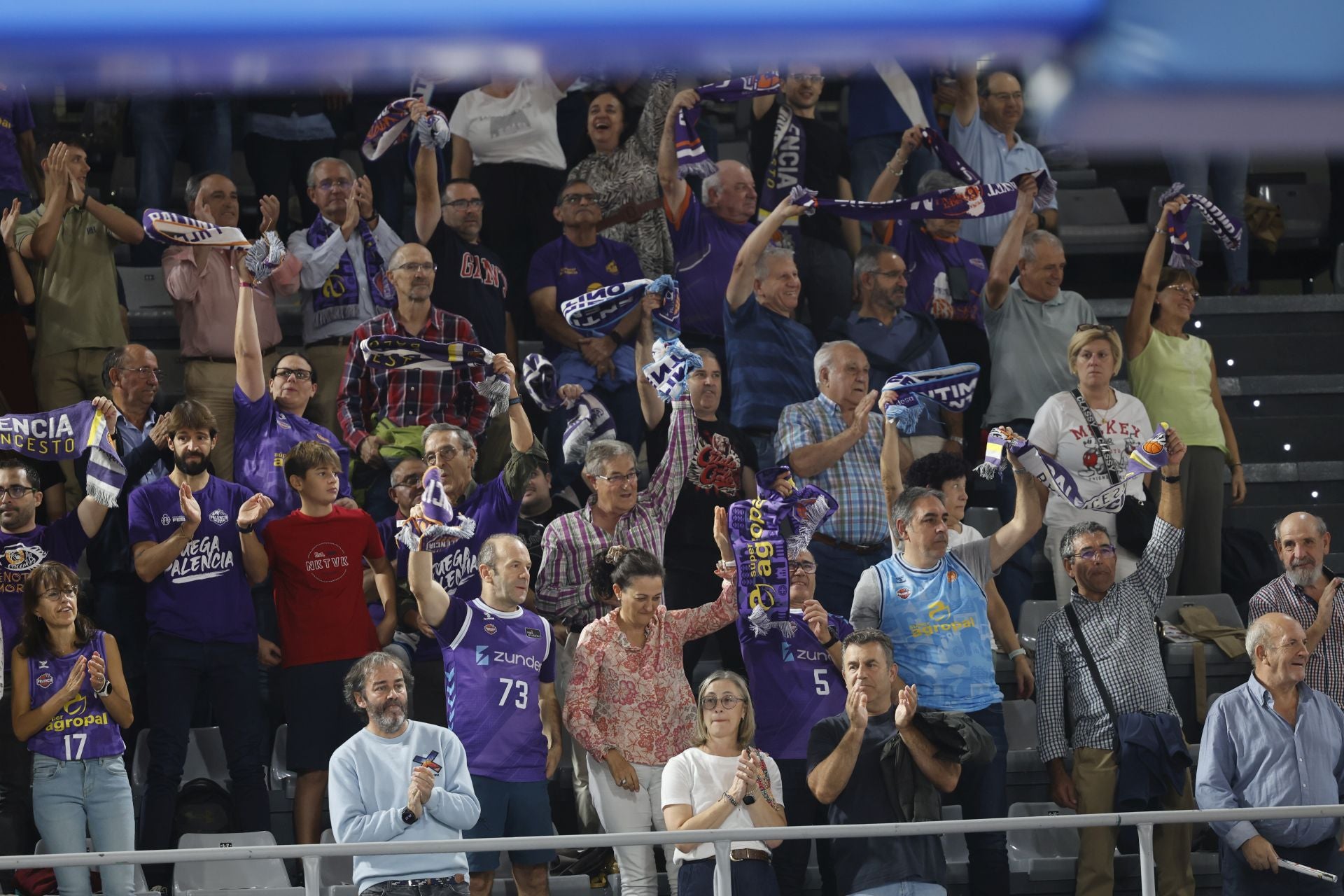 Búscate en las gradas del Súper Agropal Palencia-Cartagena