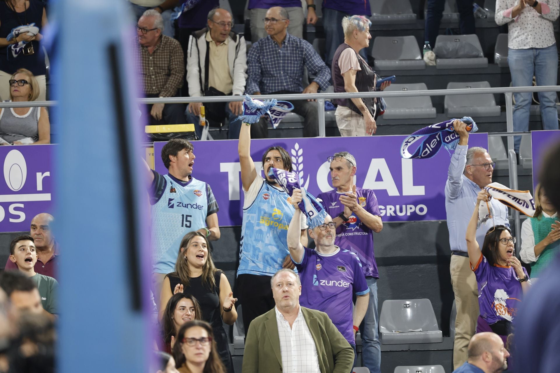 Búscate en las gradas del Súper Agropal Palencia-Cartagena