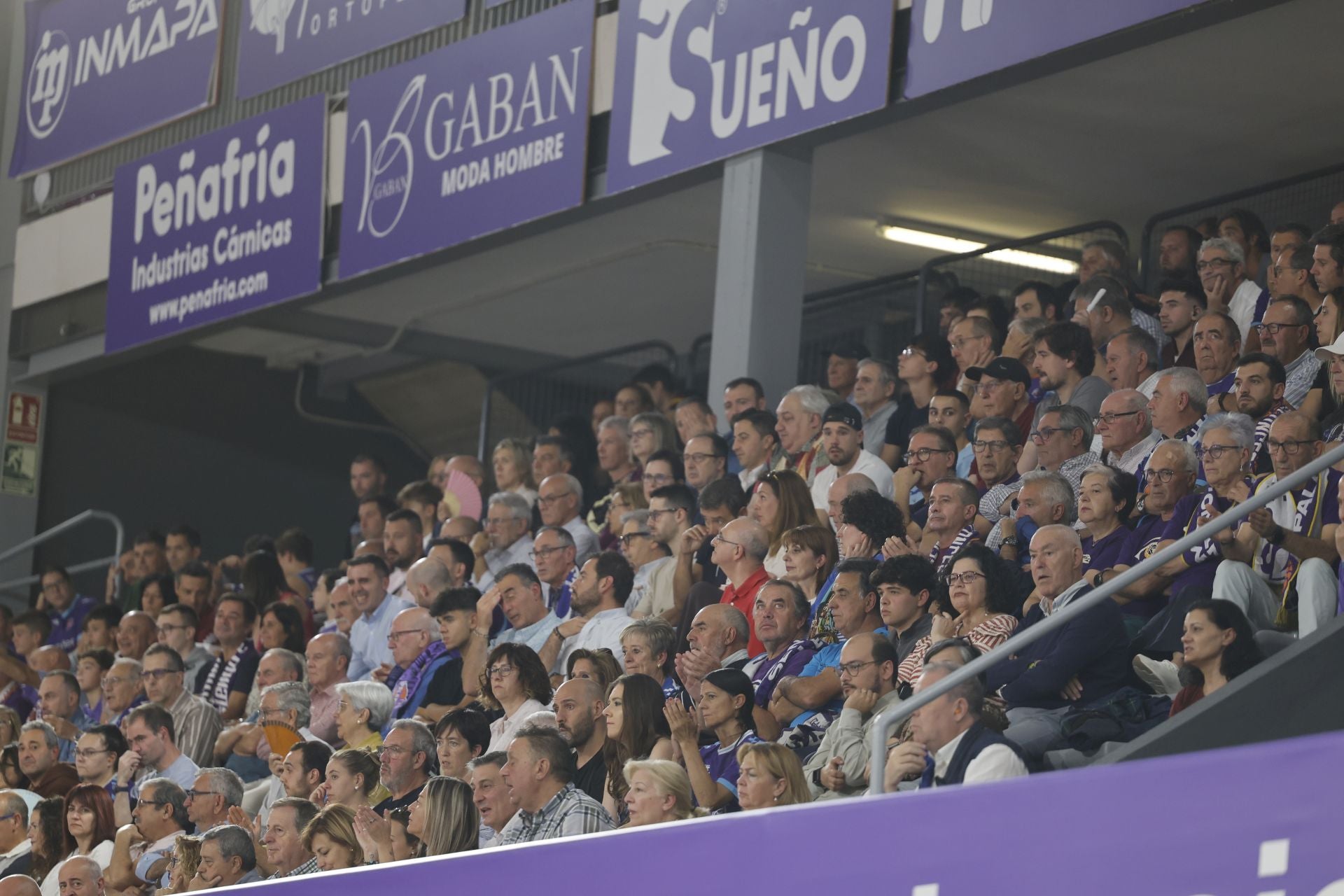 Búscate en las gradas del Súper Agropal Palencia-Cartagena