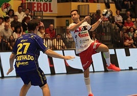 Partido del Balonmano Nava conra el Bidasoa Irún