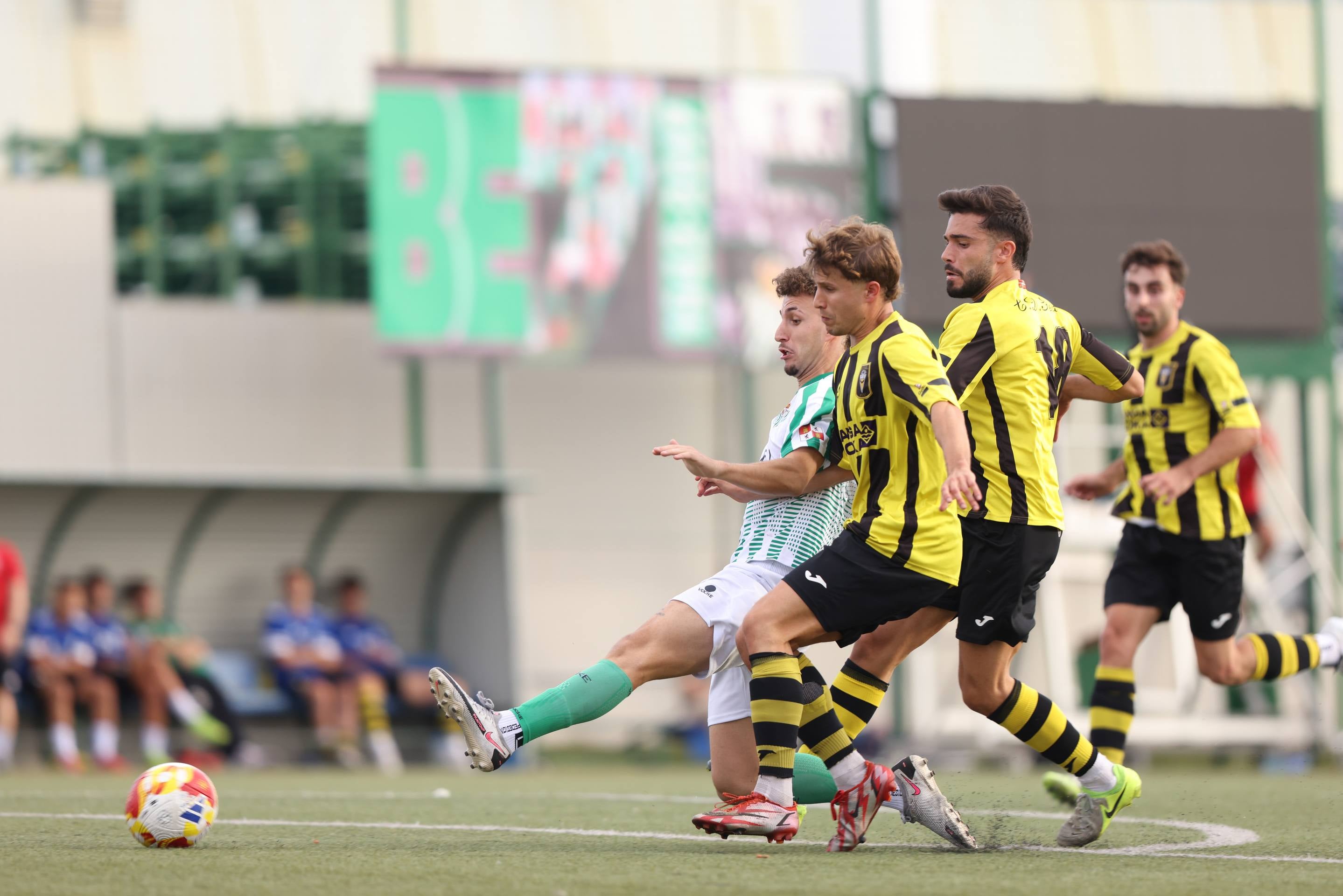 La derrota del Betis ante el Getxo, en imágenes