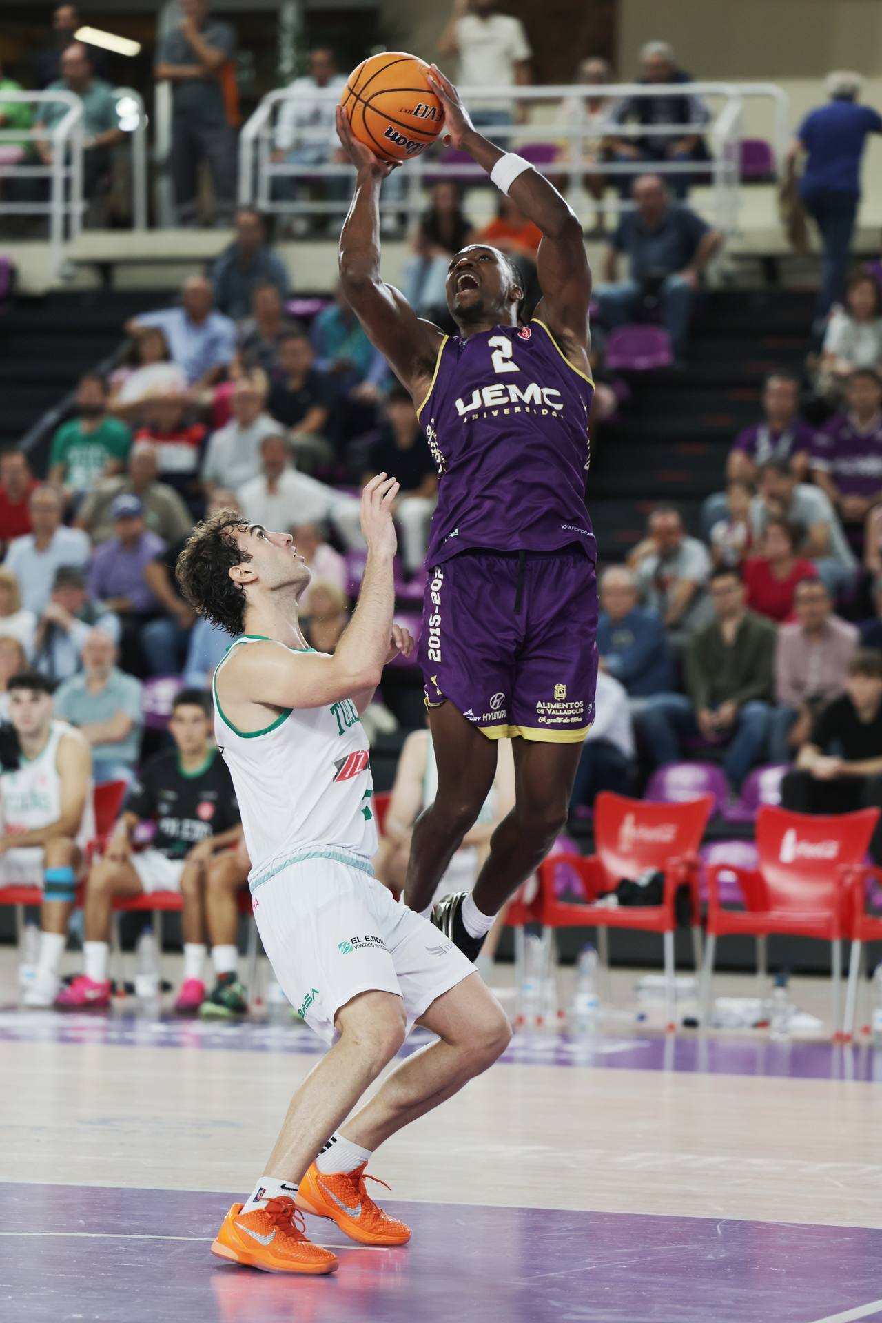 La primera victoria del UEMC Ciudad de Valladolid, en imágenes