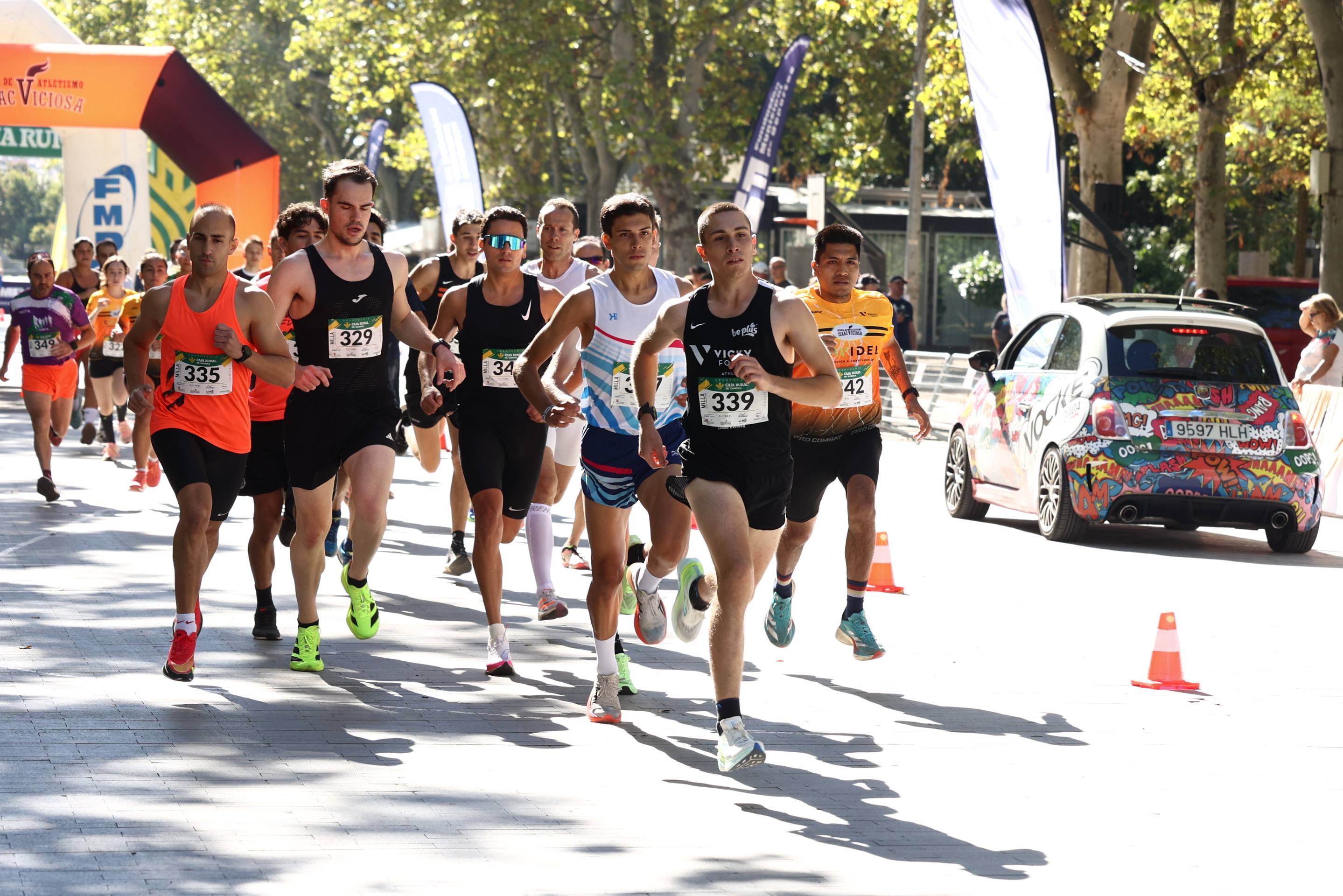 Carlos Sáez y Maria Viciosa, vencedores de la XIX Milla Urbana de Valladolid