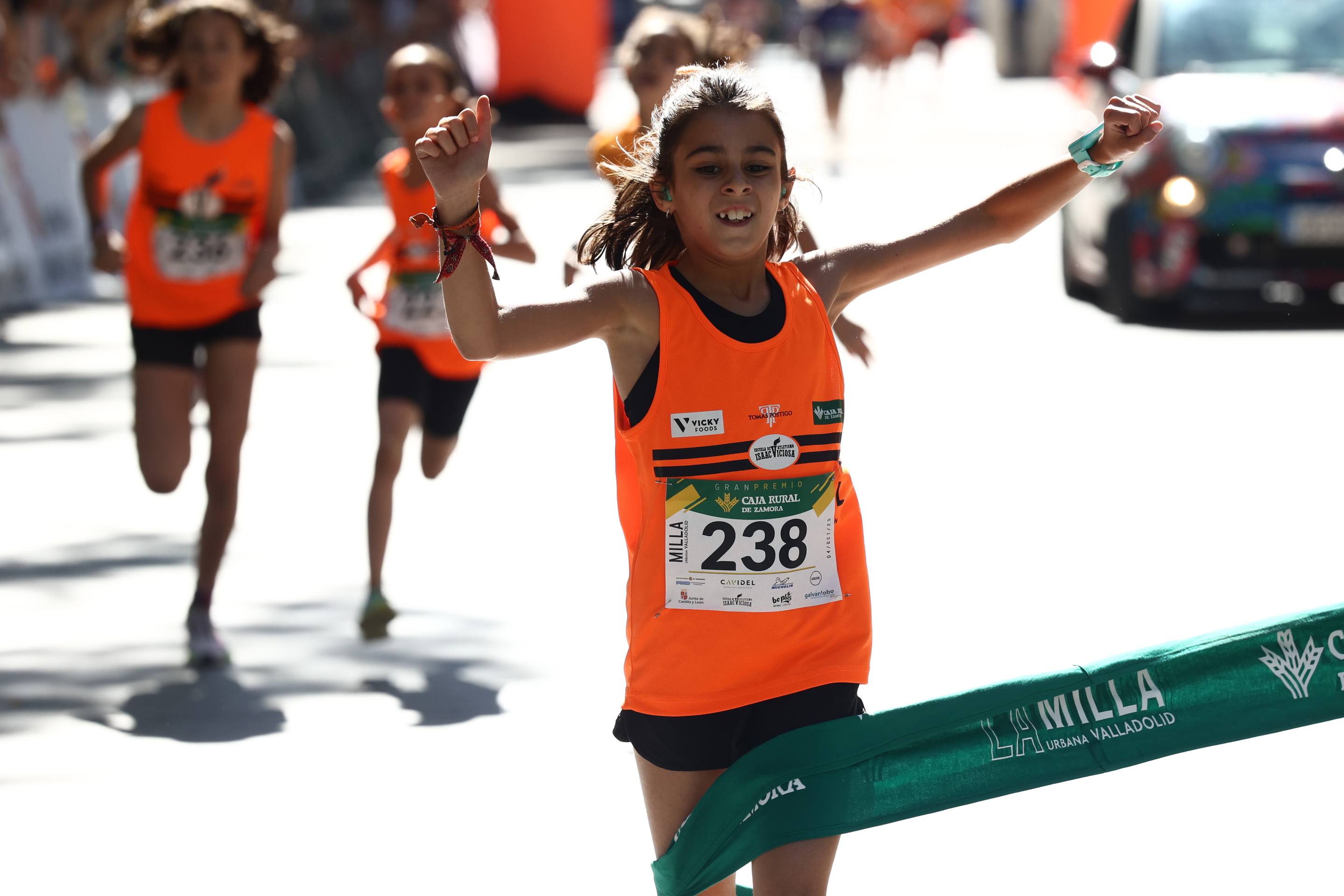 Carlos Sáez y Maria Viciosa, vencedores de la XIX Milla Urbana de Valladolid