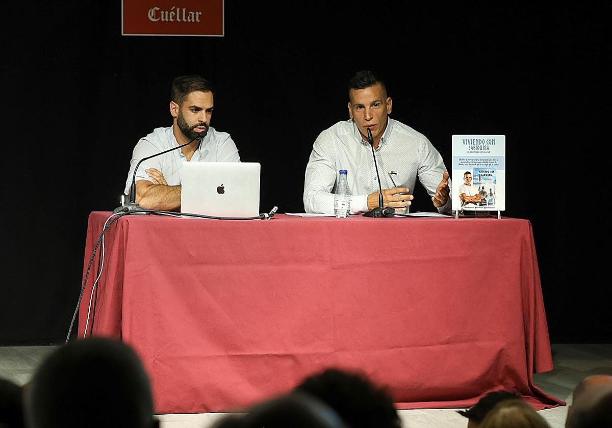 Víctor Ortega y Jesús Ángel Hernansanz, en la presentación del libro.