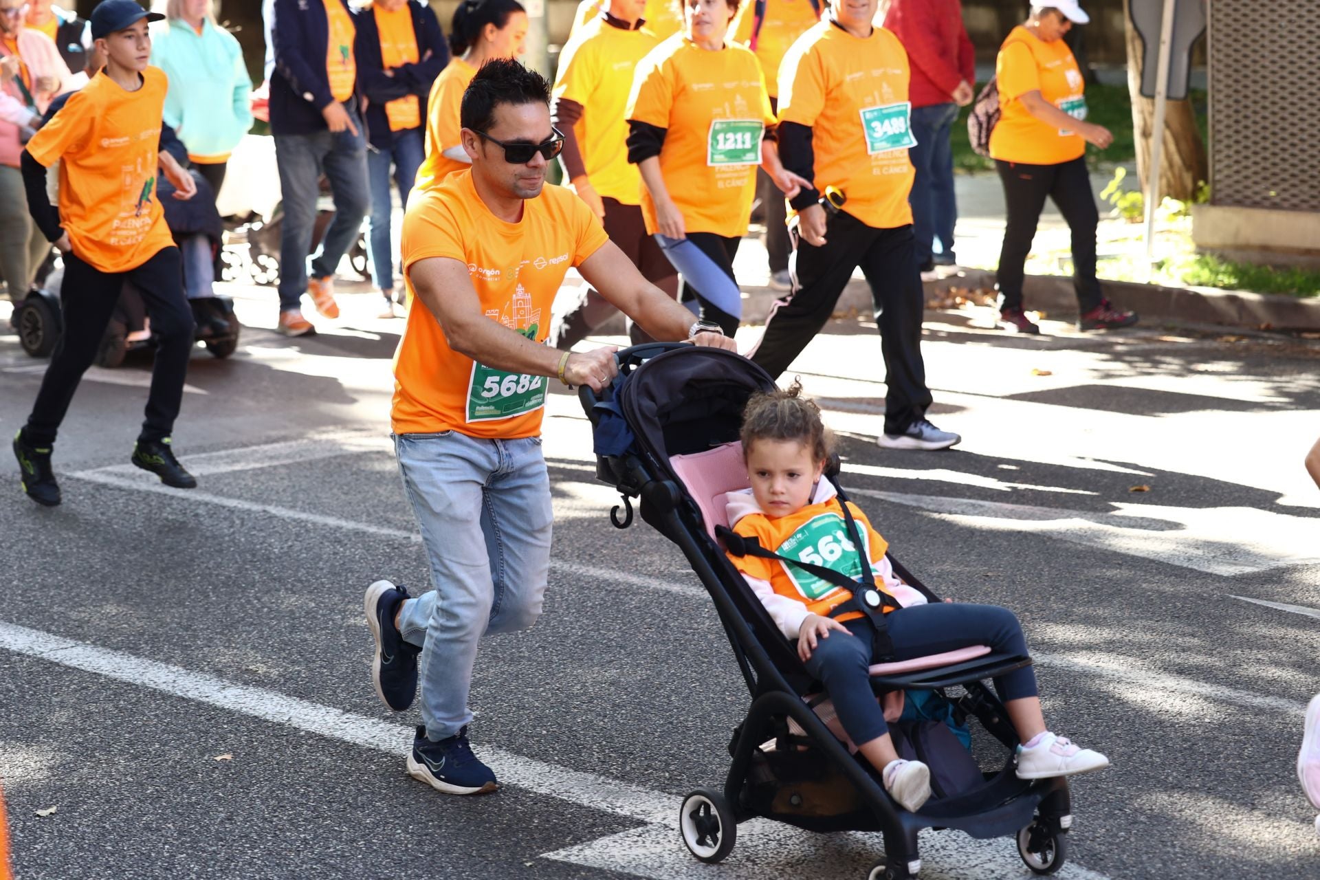 Las imágenes de la carrera contra el cáncer de Palencia