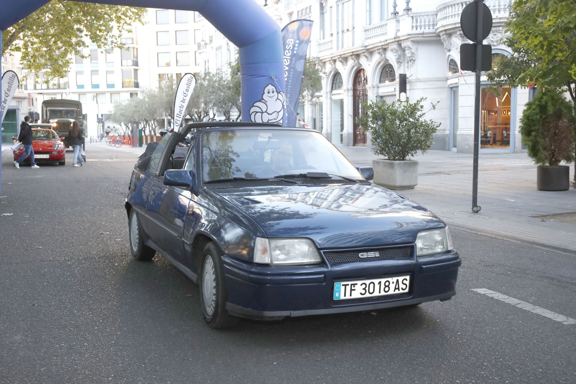 Búscate entre los participantes de Valladolid Motor Vintage (1/12)