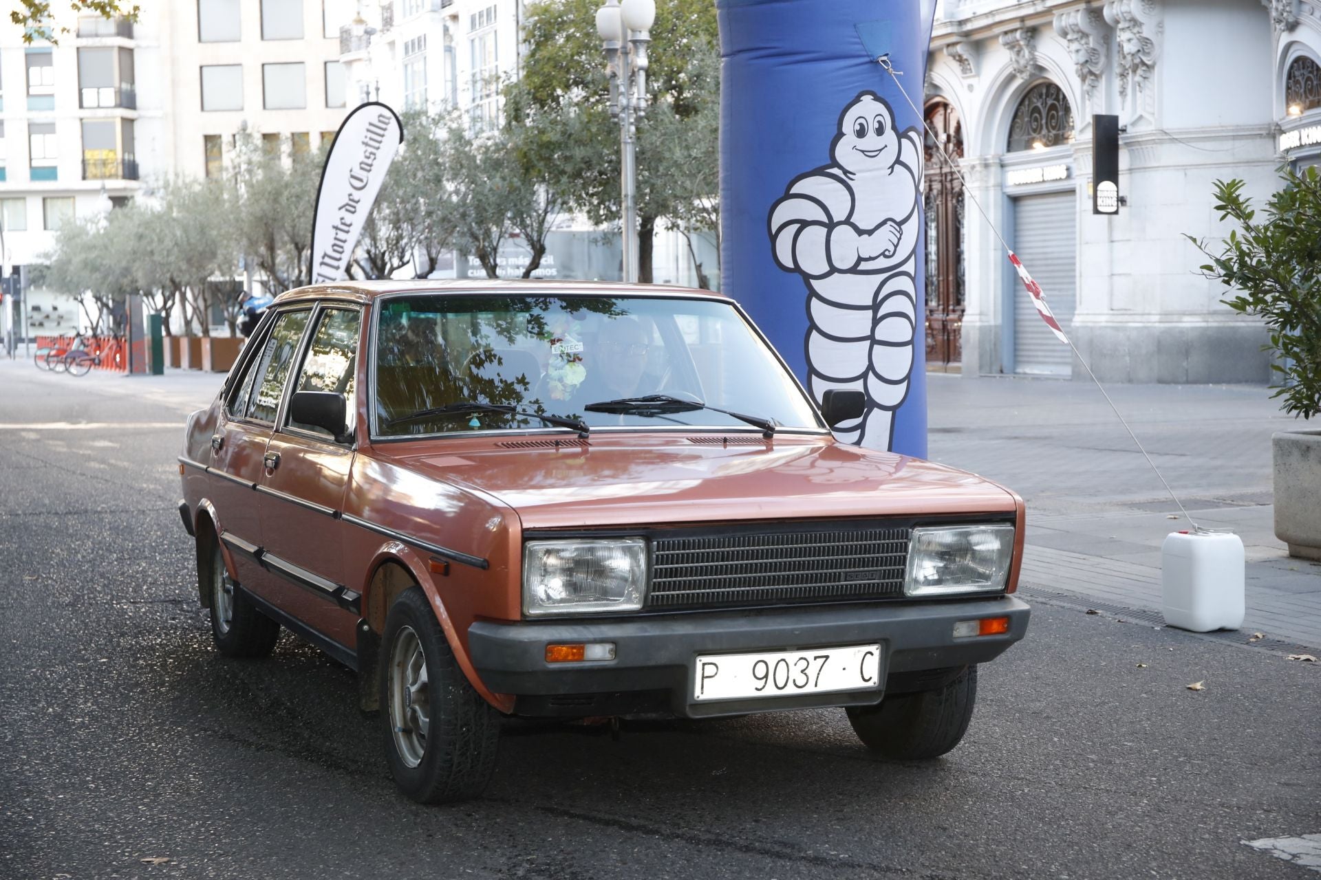 Búscate entre los participantes de Valladolid Motor Vintage (1/12)