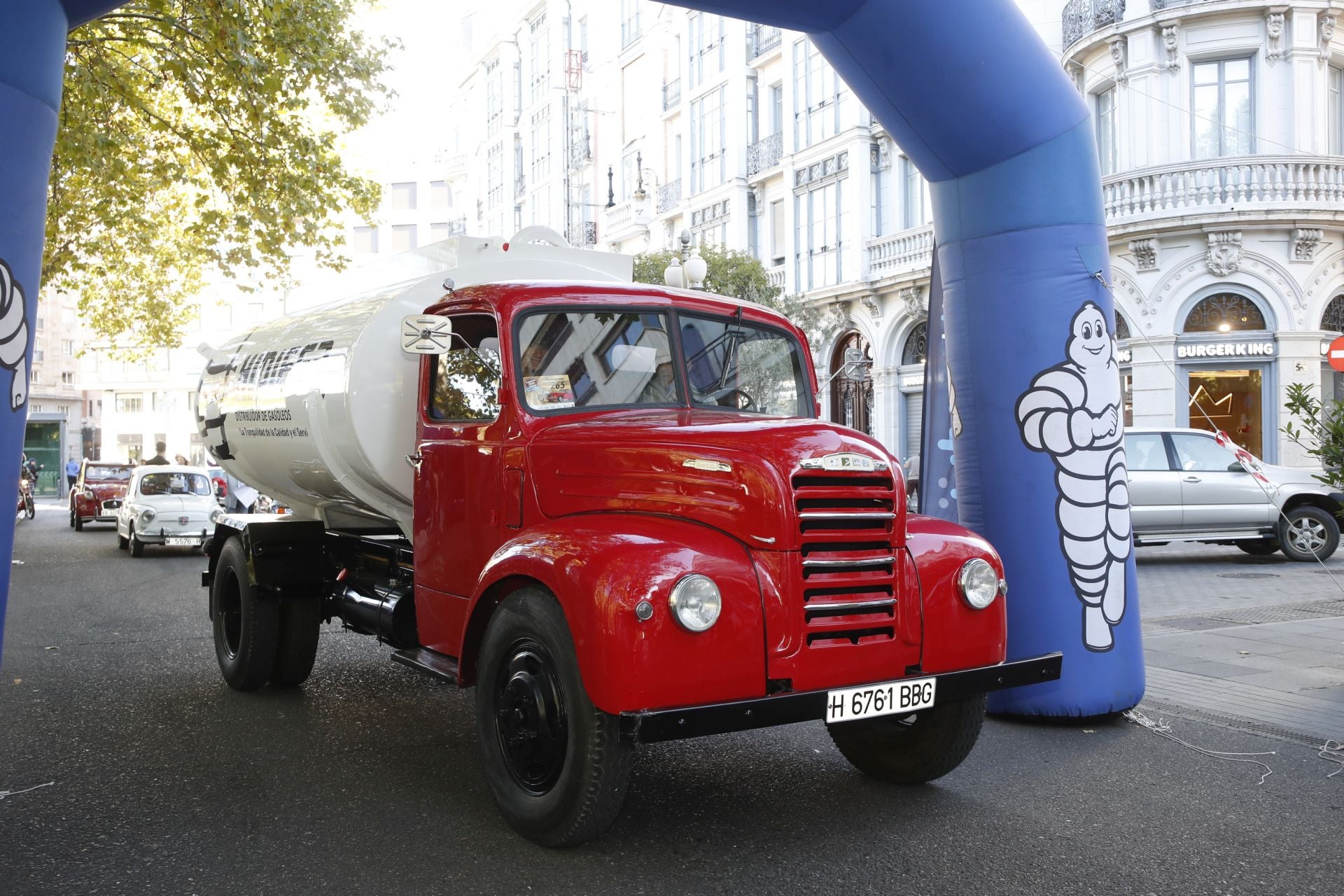 Búscate entre los participantes de Valladolid Motor Vintage (11/12)